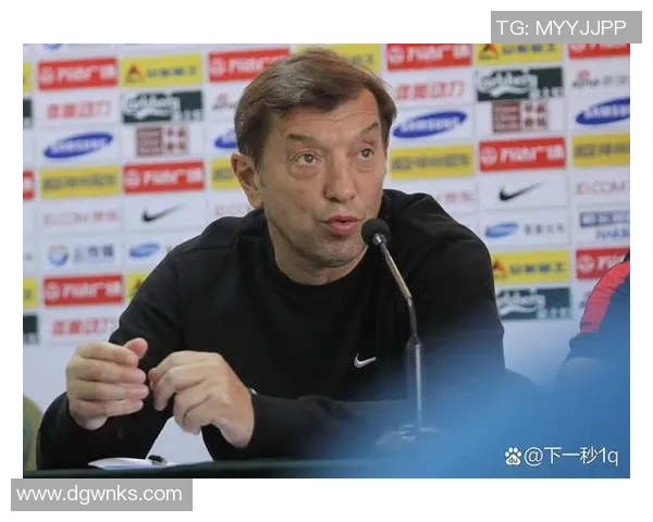 乌克兰足球明星携核弹头勇闯国际赛场引发全球关注与热议