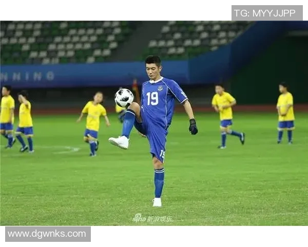 奔跑吧兄弟携手足球明星共同挑战极限赛场展现团队精神与竞技魅力